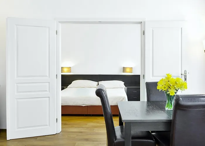 Park Apartment