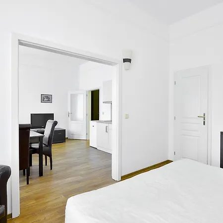 Park Apartment